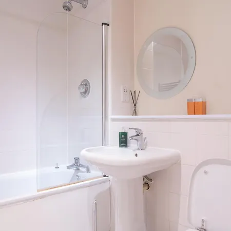 In Our Stylish Flat! & Secure Building & Sleeps Up To 4 Birmingham